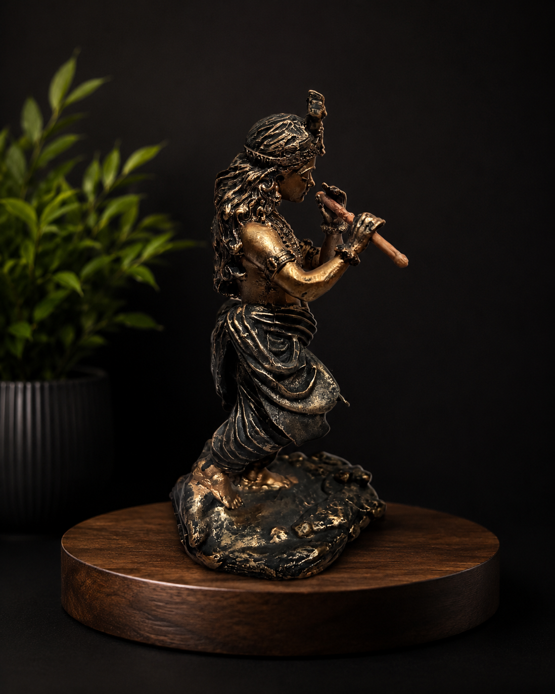 Shri Krishna Ji Bansuri Idol – antique finish detail | Shri Prabhudham